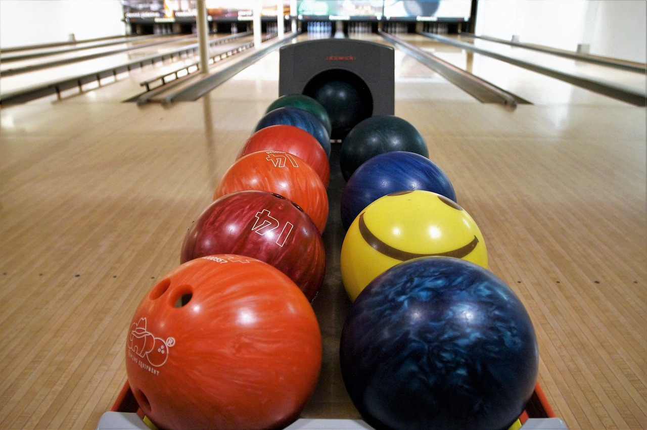bowling-2777204_1280